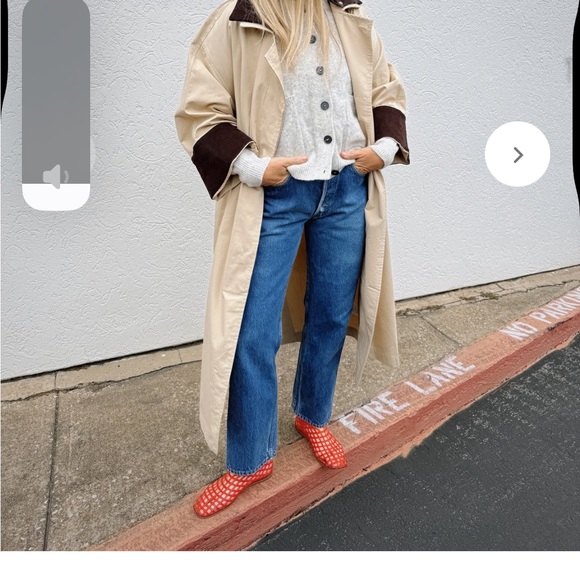 Stylish Tan and Brown Women's Coat - Picture 1 of 3